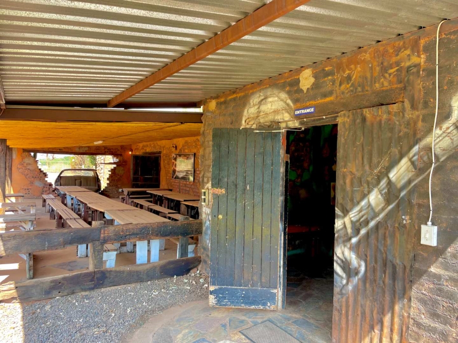 Commercial Property for Sale in Melodie North West